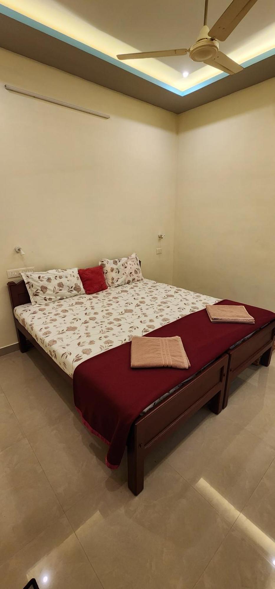 Punerjeni Homes Alappuzha Exterior photo